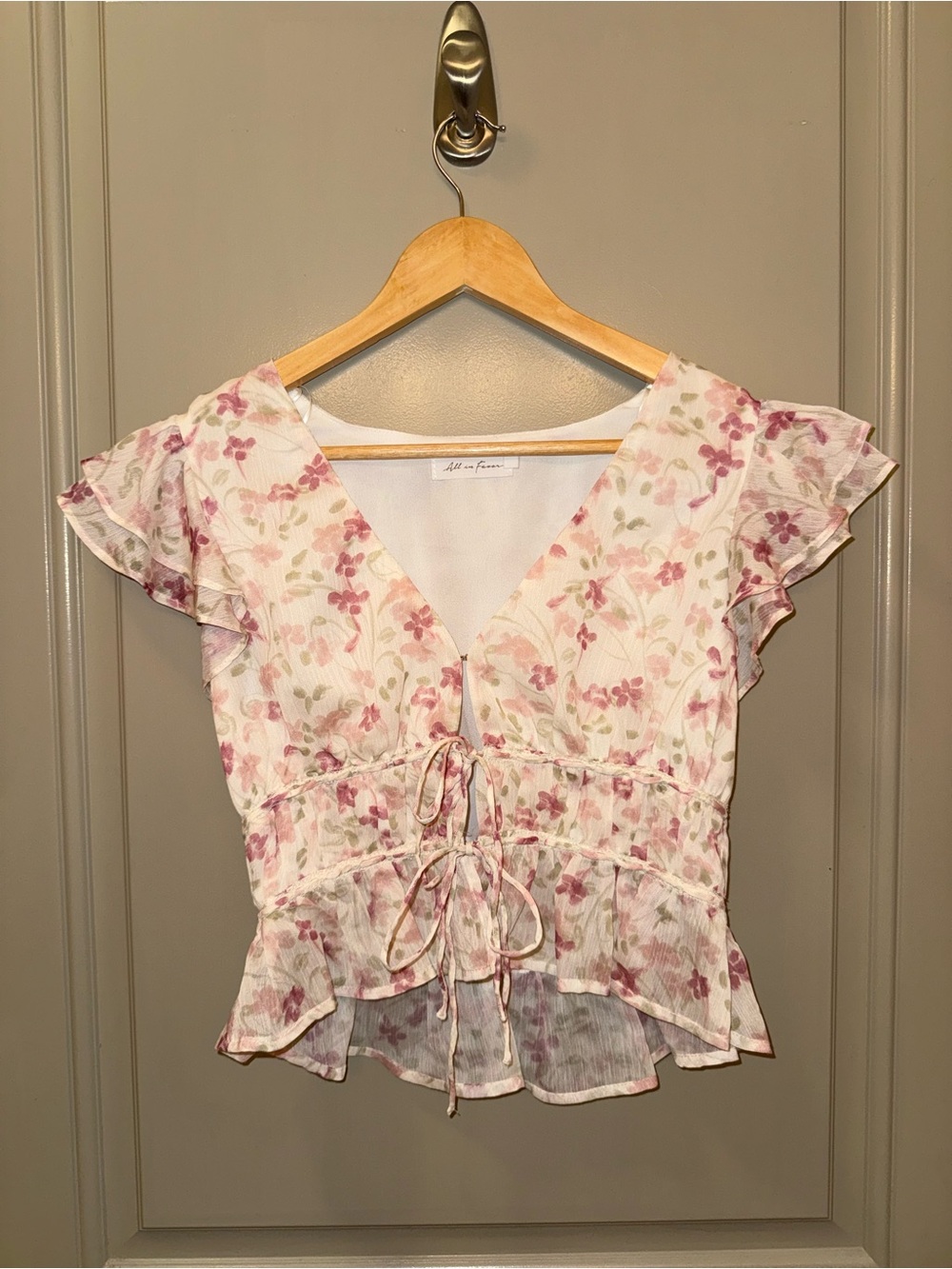 All in Favor Pink Floral Tie-Front Ruffle Sleeve Blouse